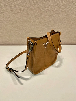 Классические Сумки Женские Prada 11449120