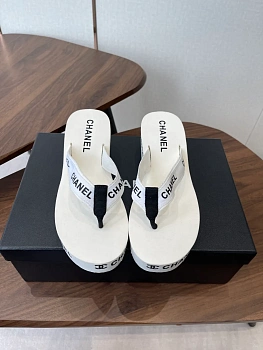 Шлепанцы Женские Chanel 11350616