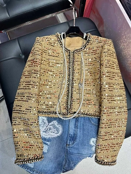 Куртки И Пуховики Женские Chanel 15897