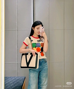 Футболки Женские Valentino 23943