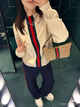 Джемперы И Свитеры Женские Gucci 1827244