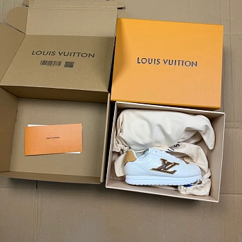 Кроссовки Женские Louis Vuitton 10220615