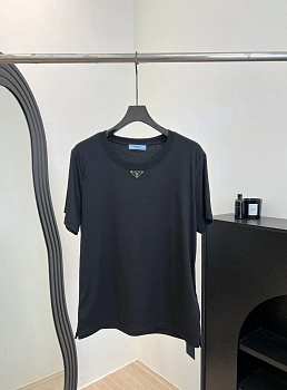 Футболки Женские Prada 6290325