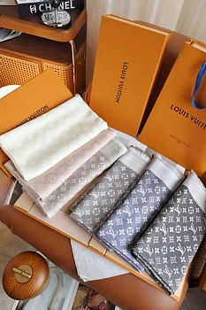 Шарфы Louis Vuitton 1431402