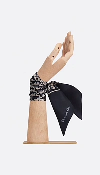 Платки Christian Dior 11882965