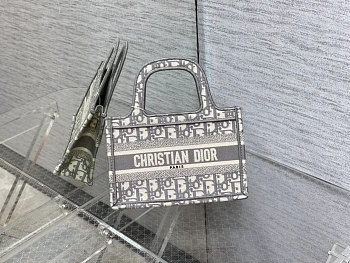 Классические Сумки Женские Christian Dior 82435