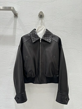 Кожаные Куртки И Дублёнки Женские Bottega Veneta 5930396