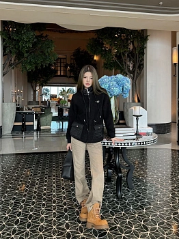 Куртки И Пуховики Женские Prada 978436