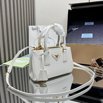 Сумки На Ремне Женские Prada 549677