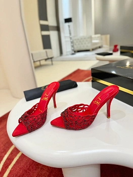 Босоножки Женские Christian Louboutin 6566820
