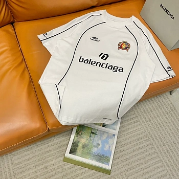 Футболки Женские Balenciaga 3531