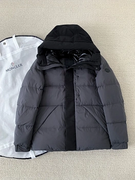 Куртки И Пуховики Мужские Moncler 441319