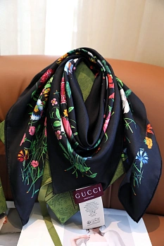 Шарфы Gucci 9648215