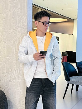 Куртки И Пуховики Мужские Moncler 4348190