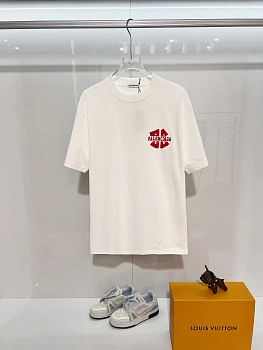 Футболки Женские Balenciaga 1236858