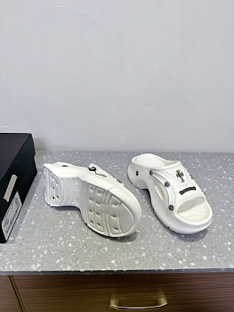 Шлепанцы Женские Chrome Hearts 22822