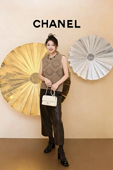 Жилеты Женские Chanel 13414944