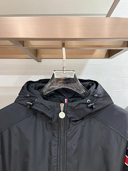 Куртки И Пуховики Мужские Moncler 11392211