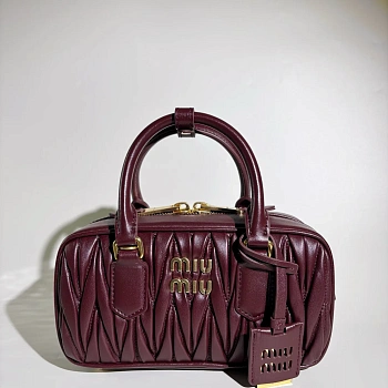 Классические Сумки Женские Miu Miu 12676007