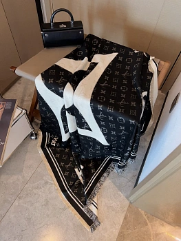 Шарфы Louis Vuitton 91007
