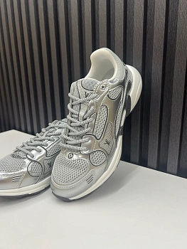 Кроссовки Женские Louis Vuitton 168903