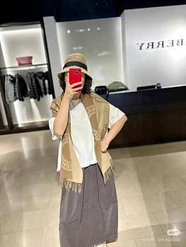 Шарфы Burberry 895085