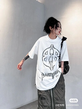 Футболки Женские Balenciaga 29429
