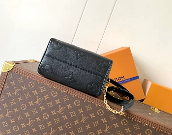 Классические Сумки Женские Louis Vuitton 11314875