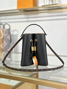 Сумки На Ремне Женские Louis Vuitton 4343