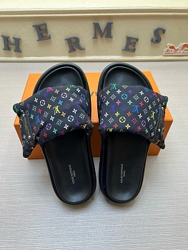 Шлепанцы Женские Louis Vuitton 9801576