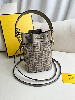 Сумки На Ремне Женские Fendi 1253903