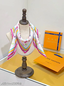 Текстиль Louis Vuitton 13268358