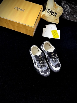 Кроссовки Женские Fendi 394236