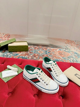 Кроссовки Женские Gucci 4378384