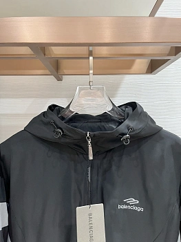 Куртки И Пуховики Мужские Balenciaga 11392202