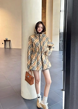 Куртки Женские Burberry 10553