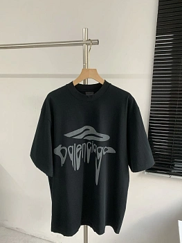 Футболки Женские Balenciaga 9562