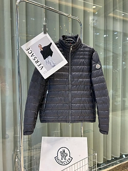 Куртки И Пуховики Мужские Moncler 112244