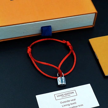 Бижутерия Louis Vuitton 82180