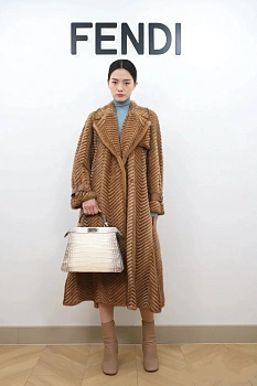 Шубы Женские Fendi 1635858