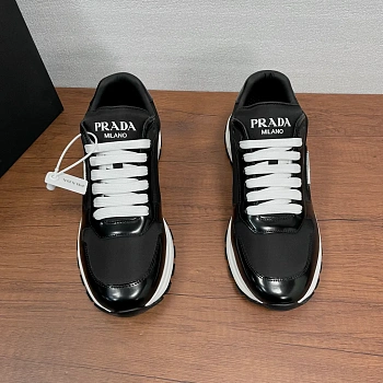 Кроссовки Мужские Prada 12834411