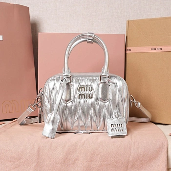 Классические Сумки Женские Miu Miu 11402743