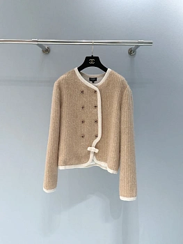 Куртки И Пуховики Женские Chanel 672053