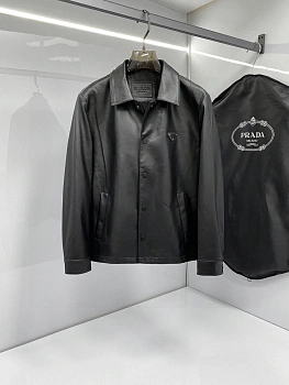 Кожаные Куртки И Дублёнки Женские Prada 870401