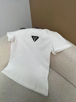 Футболки Женские Prada 9804
