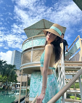 Головные Уборы Christian Dior 13569661