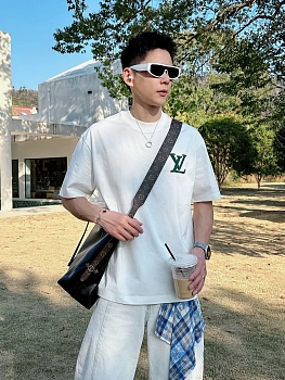 Футболки Мужские Louis Vuitton 9526542