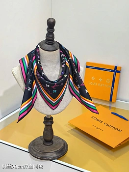 Текстиль Louis Vuitton 13268359