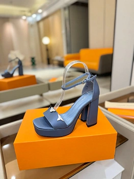 Босоножки Женские Louis Vuitton 10910183