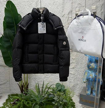 Куртки И Пуховики Женские Moncler 730282